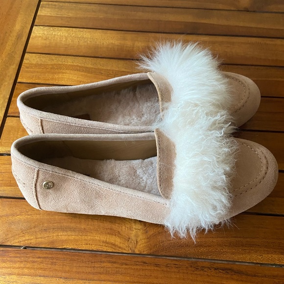 New- UGG Kaley Wisp Genuine Shearling Flats - Picture 14 of 16